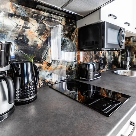 Alex Lubin Holiday home