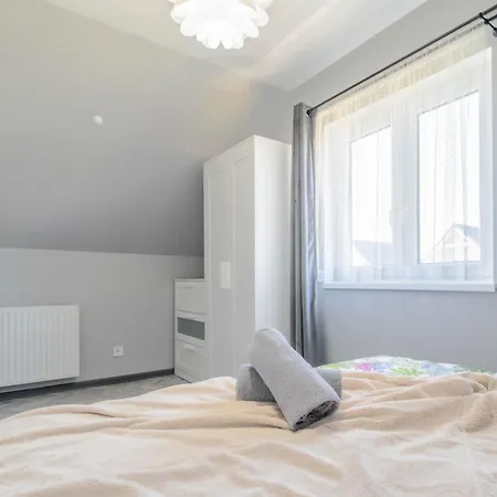 Alex Lubin Holiday home